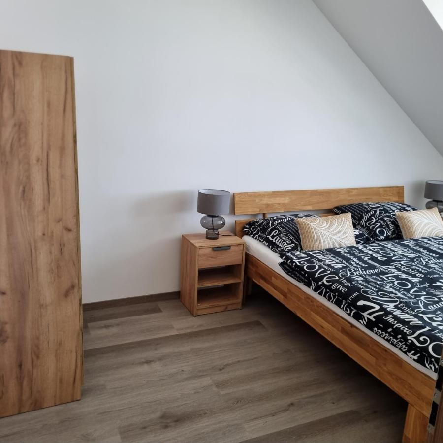 Cerna Ruze- Apartman 5 Plzeň Exteriör bild